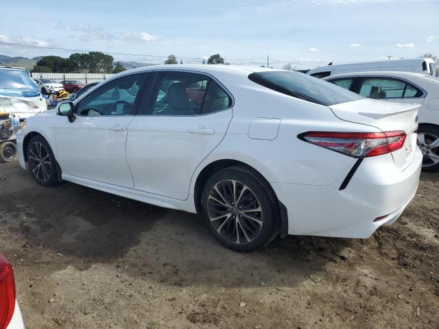 2018 TOYOTA CAMRY L - 4T1B11HK2JU677770