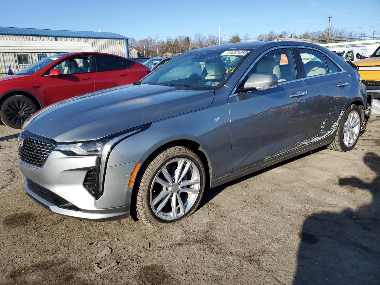 CADILLAC CT4 LUXURY +