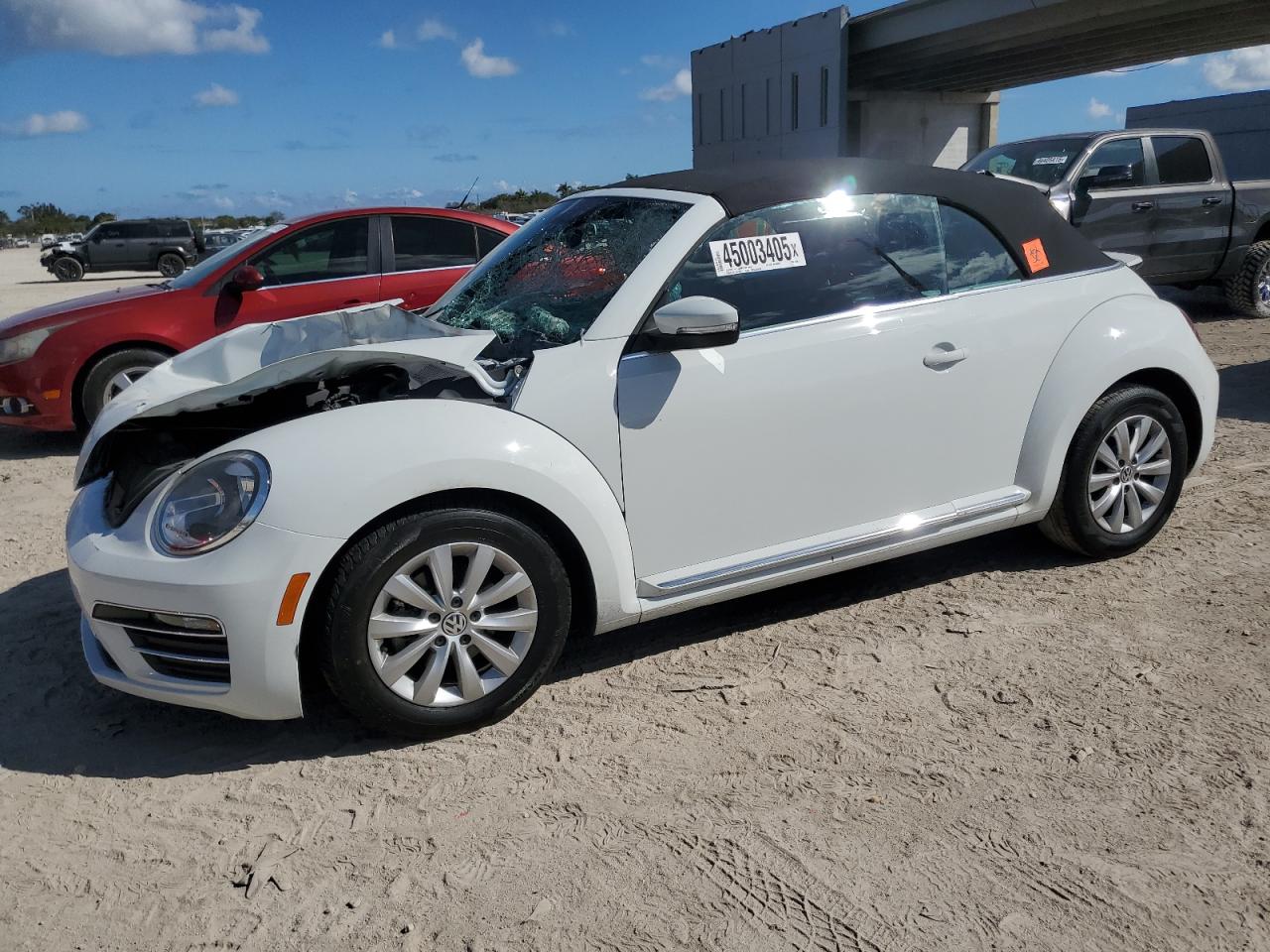 3VW5DAAT6KM500590 VOLKSWAGEN BEETLE S 2019