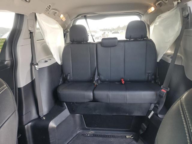 2017 TOYOTA SIENNA SE 5TDXZ3DC2HS838095