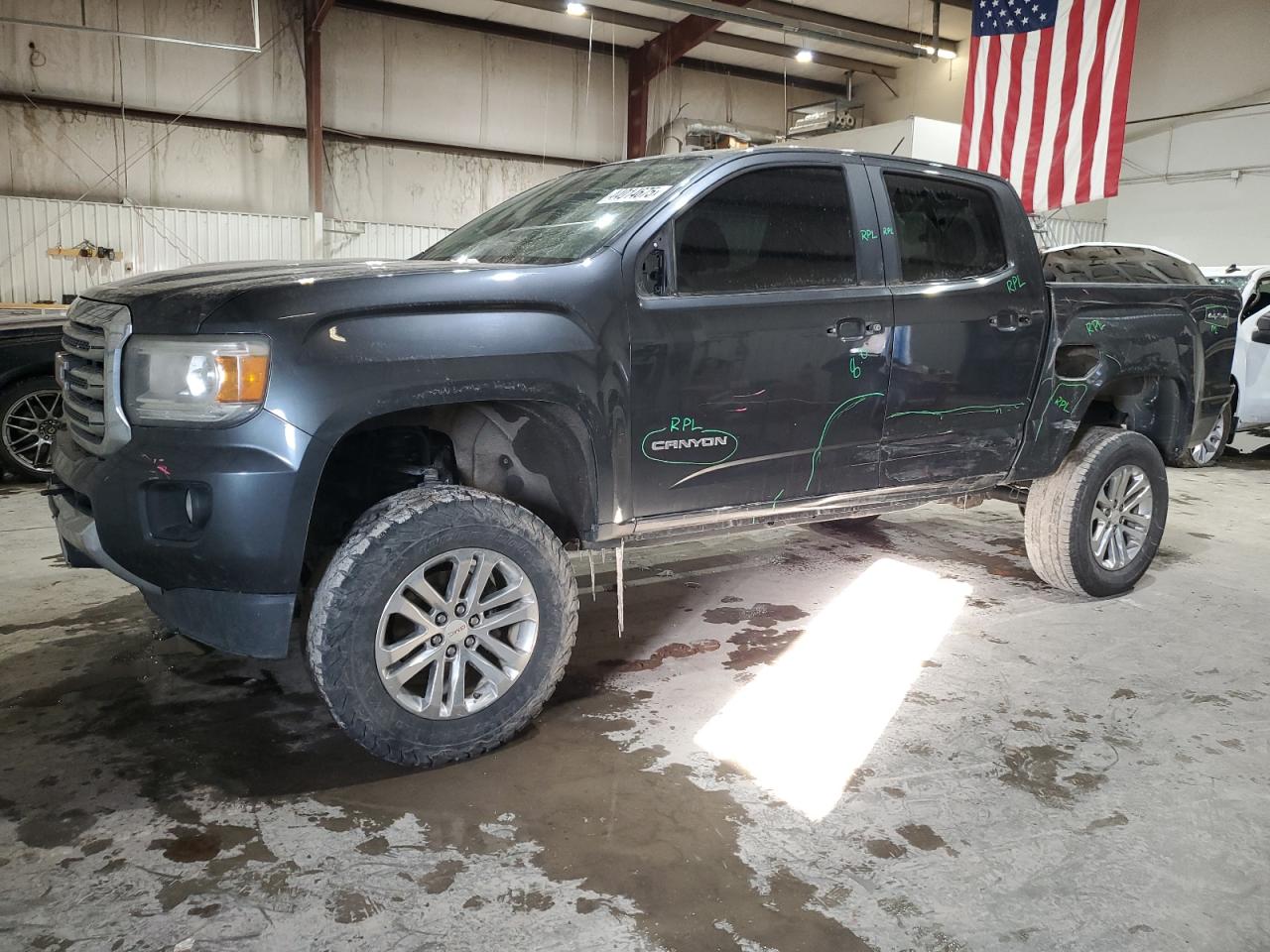 GMC CANYON SLT