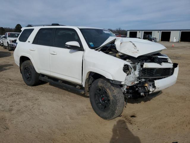 Vin: jtebu5jr1l5800543, lot: 46141655, toyota 4runner sr5/sr5 premium 20204