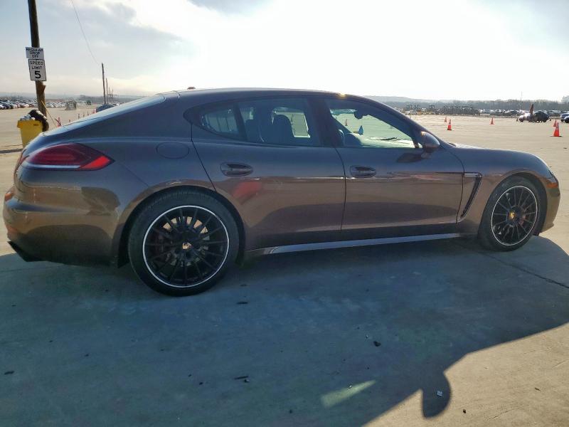 2016 PORSCHE PANAMERA G WP0AF2A71GL080394