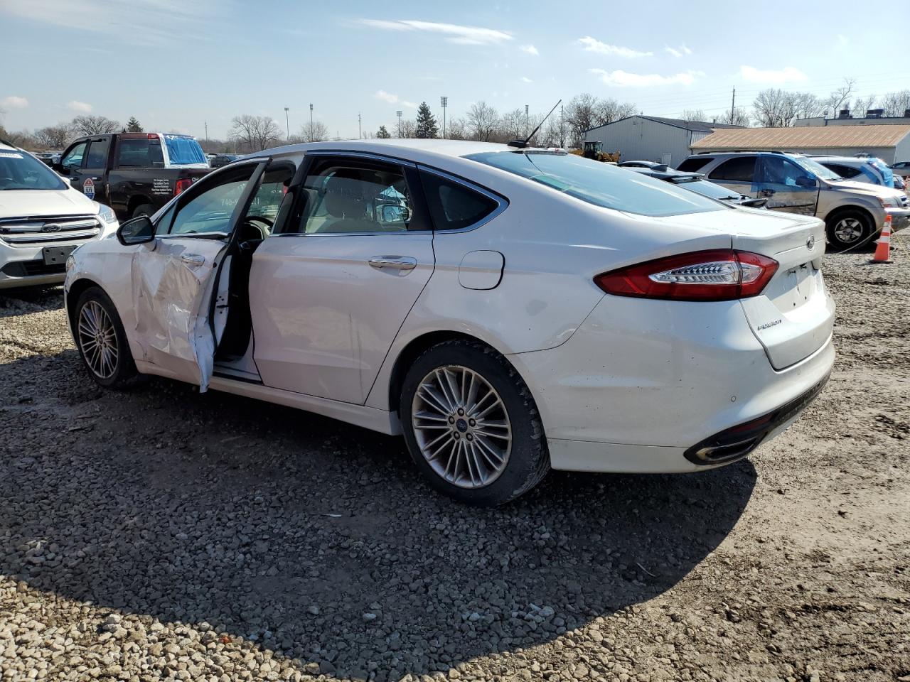 FORD FUSION SE