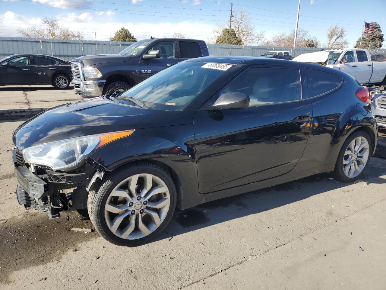 HYUNDAI VELOSTER
