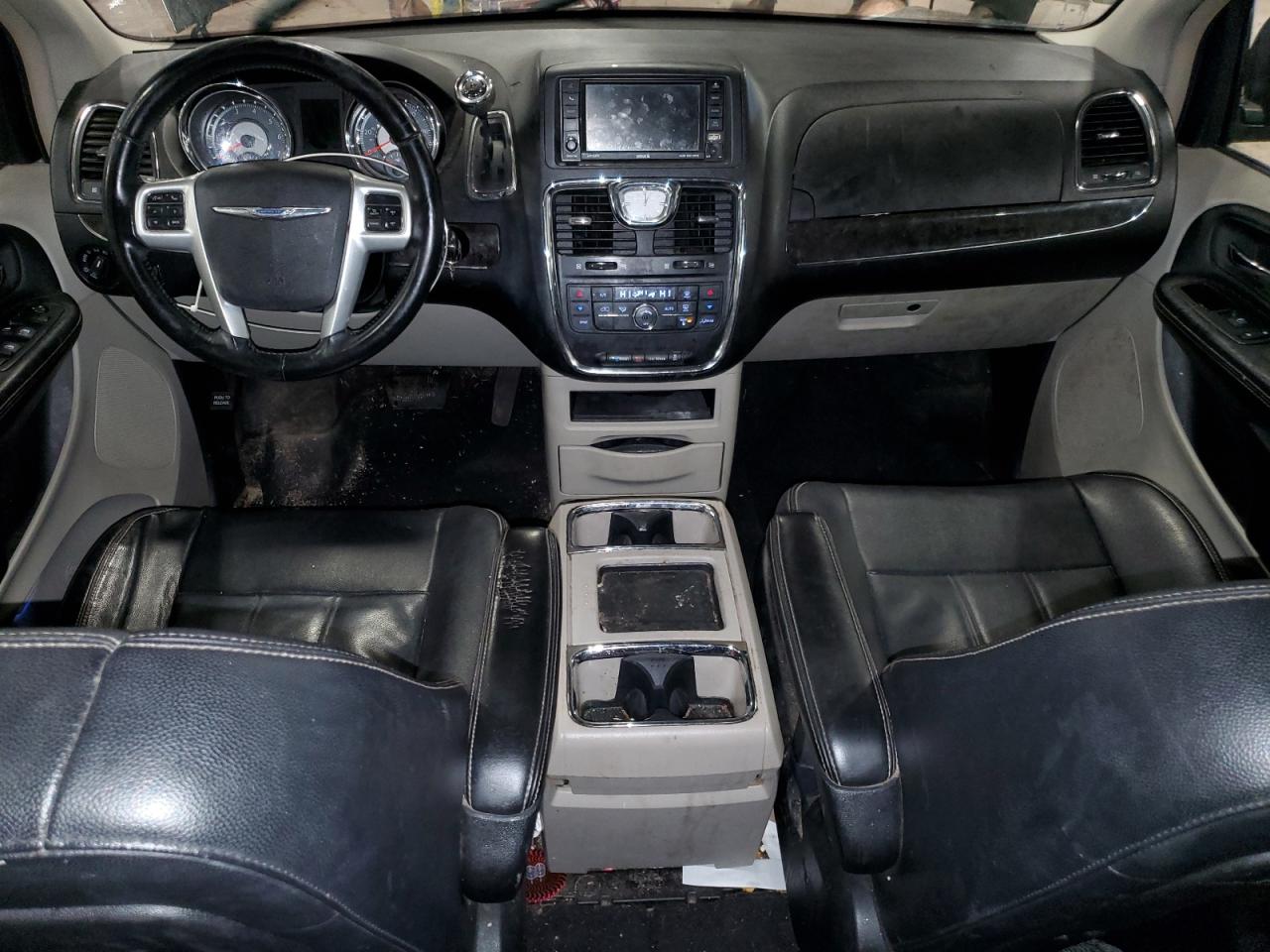 CHRYSLER TOWN & COUNTRY TOURING