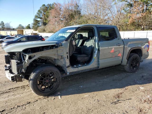 TOYOTA TUNDRA CRE