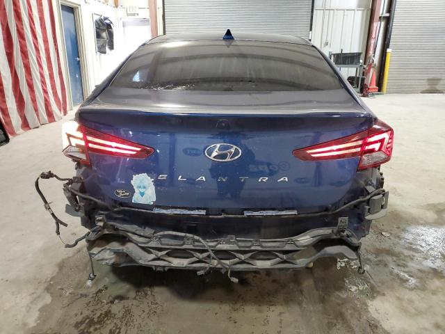 2019 HYUNDAI ELANTRA SE - 5NPD84LF1KH433964