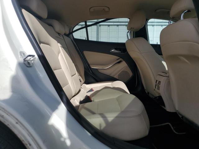 2018 MERCEDES-BENZ GLA 250 - WDCTG4EB3JJ454131