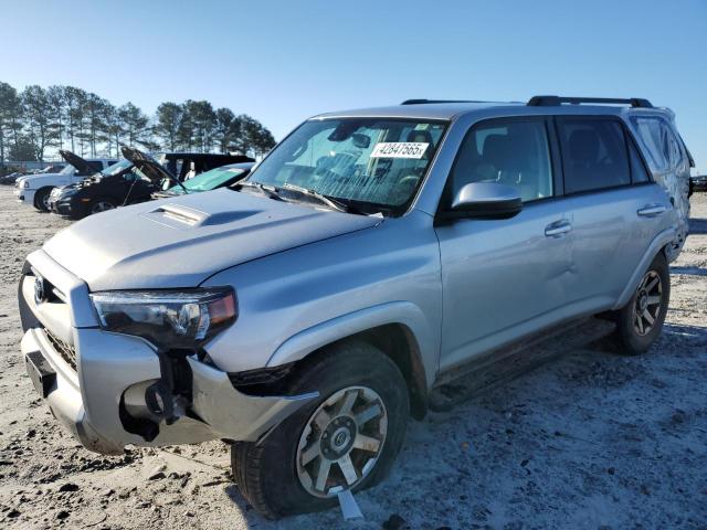 TOYOTA 4RUNNER SR