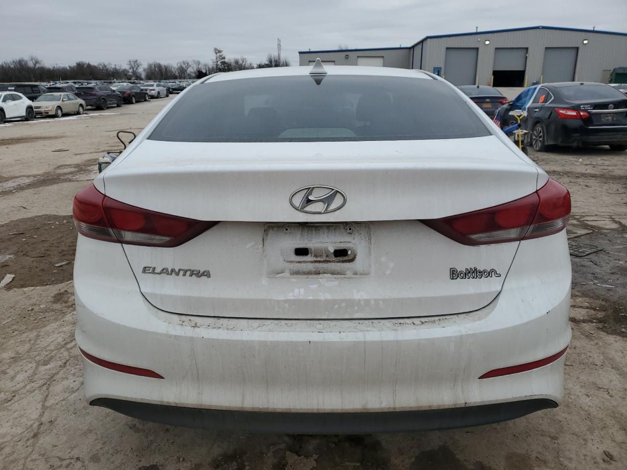 HYUNDAI ELANTRA SE
