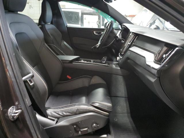 2022 VOLVO XC60 T8 RE YV4H60DMXN1009625