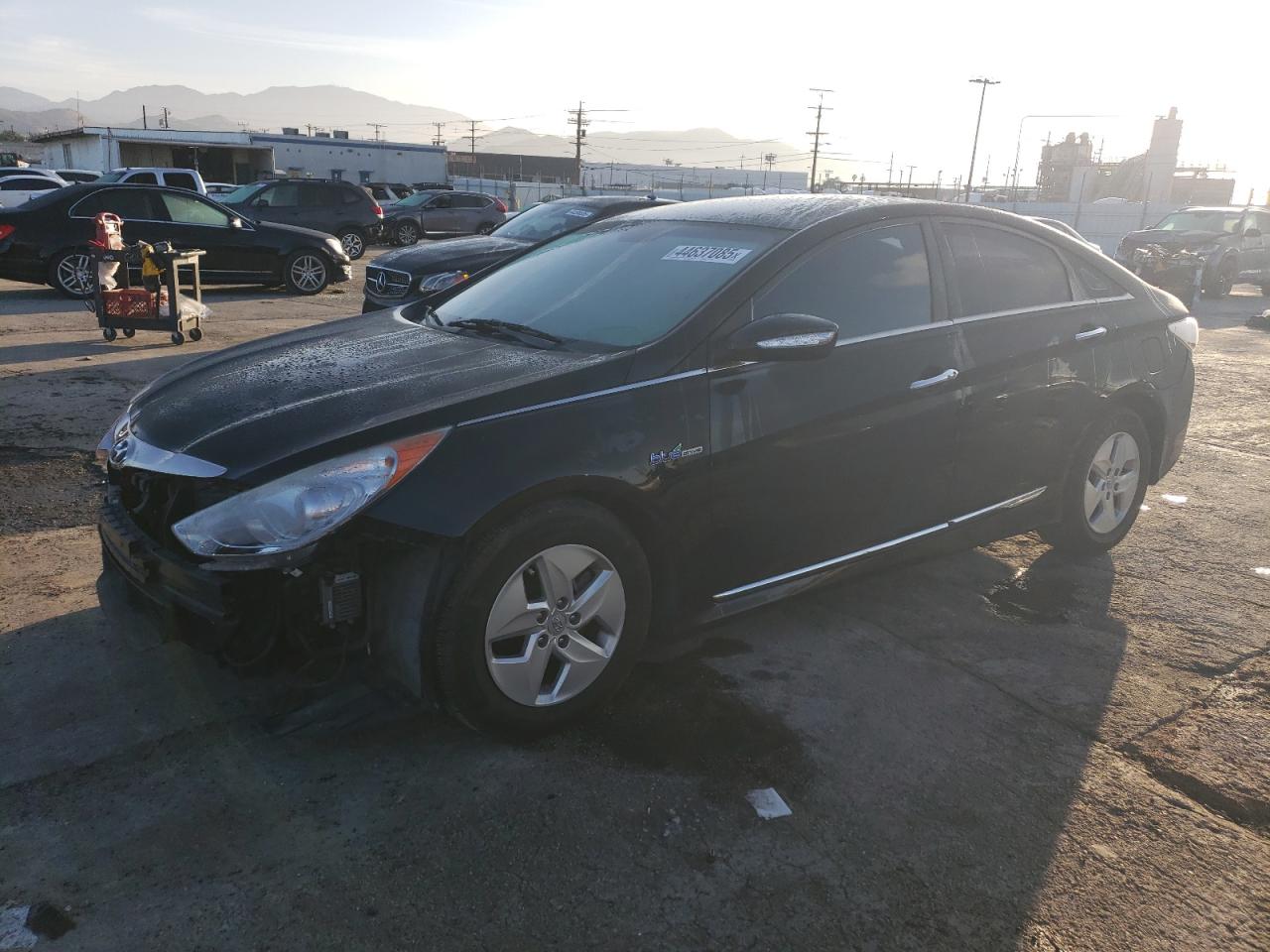 HYUNDAI SONATA HYBRID