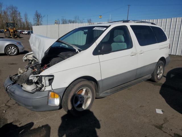 TOYOTA SIENNA LE