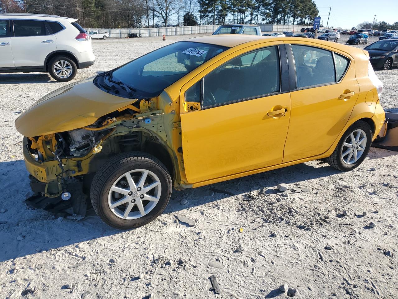 TOYOTA PRIUS C