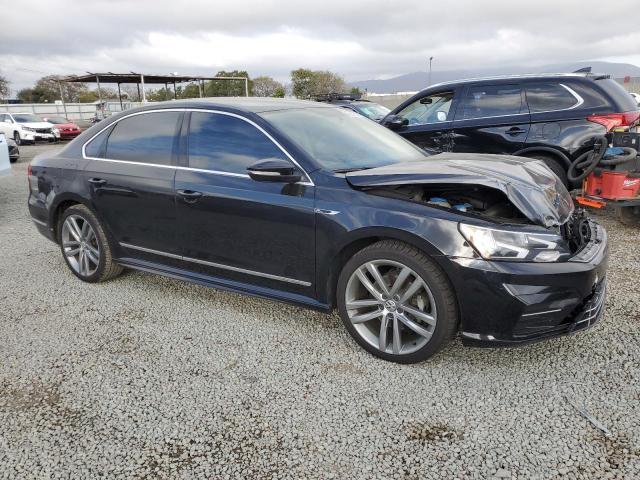 2017 VOLKSWAGEN PASSAT R-L 1VWDT7A35HC050698
