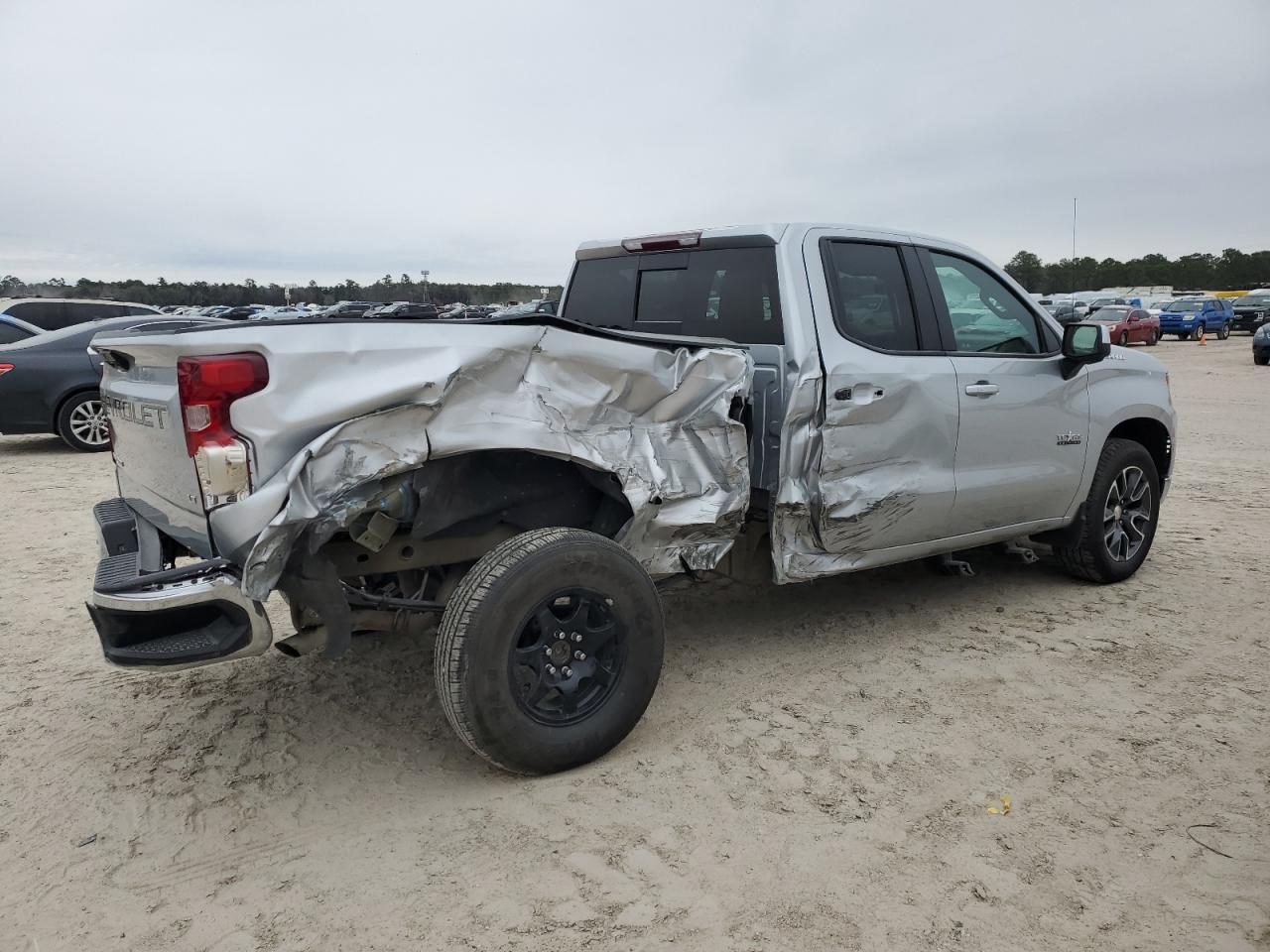 CHEVROLET SILVERADO C1500 LT