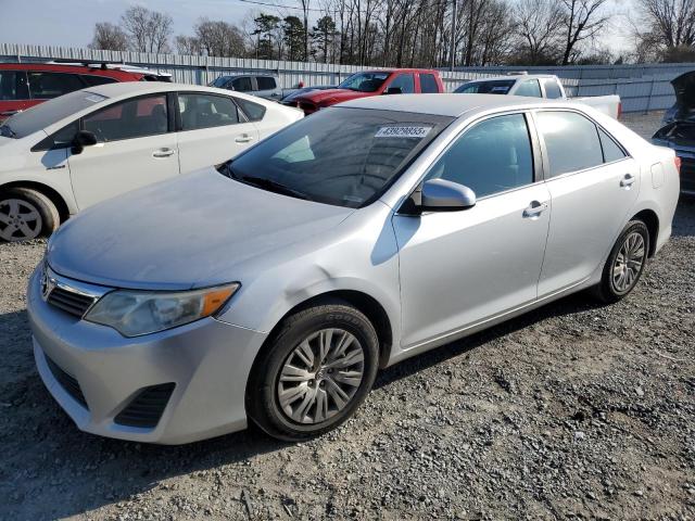 TOYOTA CAMRY BASE