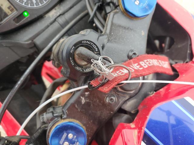 2024 HONDA CBR600 RR JH2PC40J0RK100551