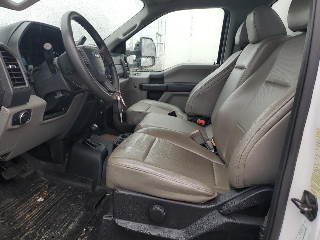 FORD F-550 SUPER DUTY