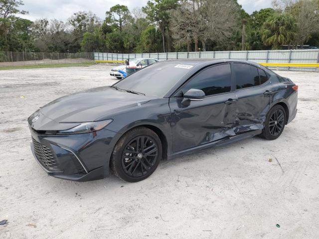 TOYOTA CAMRY XSE