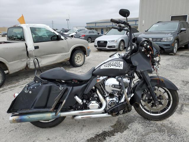 HARLEY-DAVIDSON MC 2011 black  gas 1HD1KHM13BB669661 photo #1