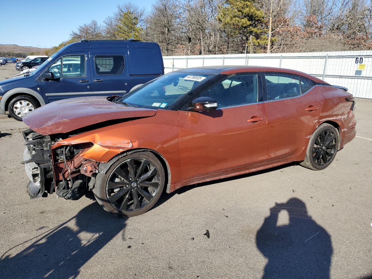 NISSAN MAXIMA SR