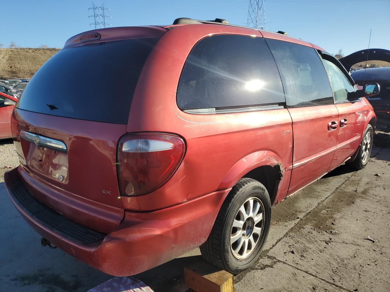Lot #3286925236 2002 CHRYSLER TOWN & COU