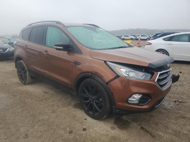 Vin: 1fmcu0jd5hua60701, lot: 43827815, ford escape titanium 20174