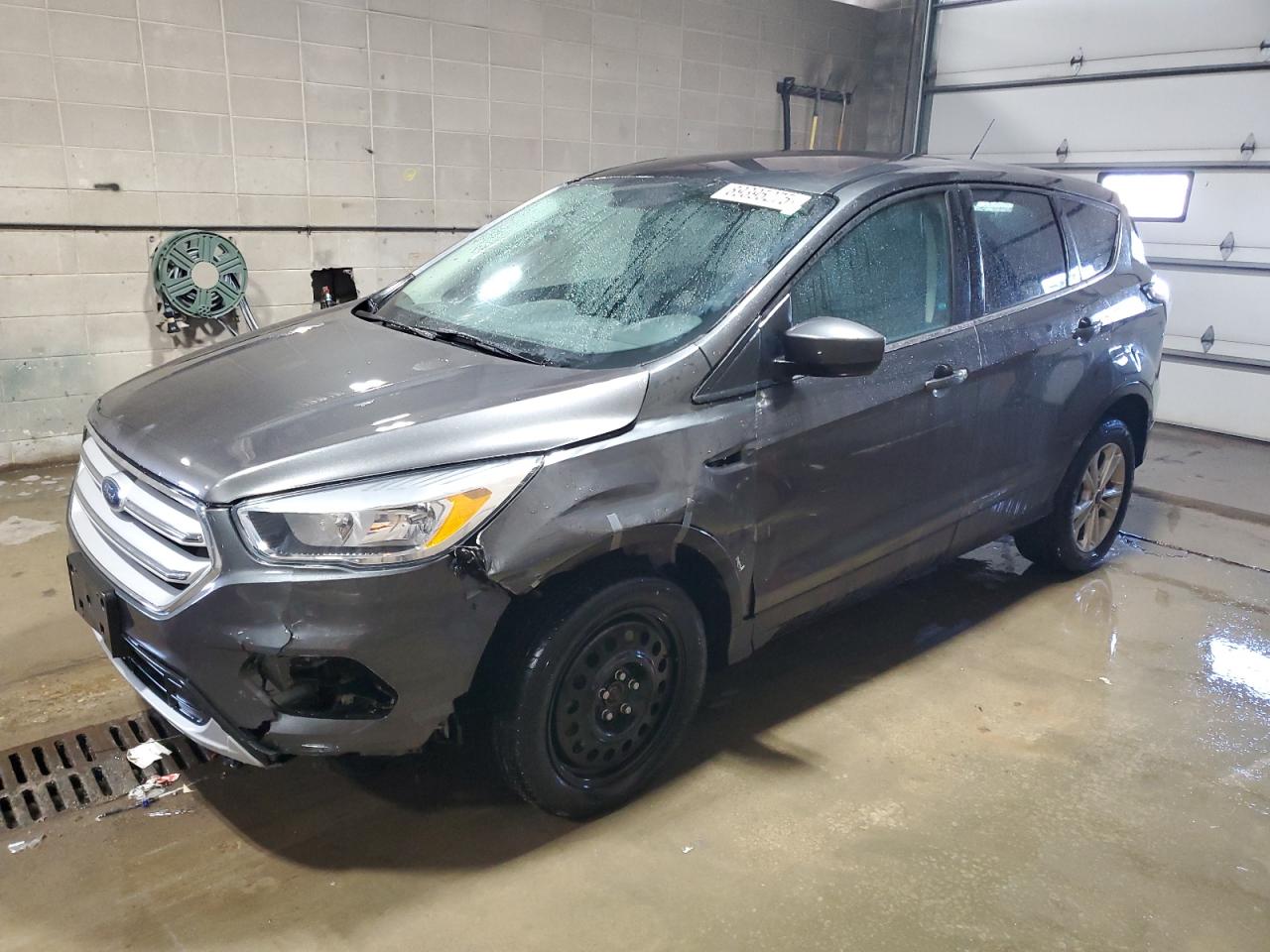 1FMCU9GD9HUE75516 FORD ESCAPE SE 2017