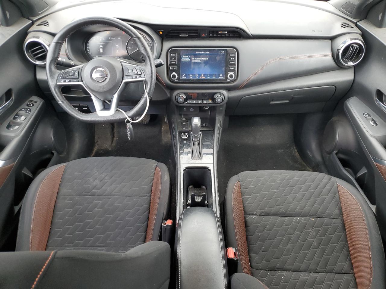 NISSAN KICKS SR