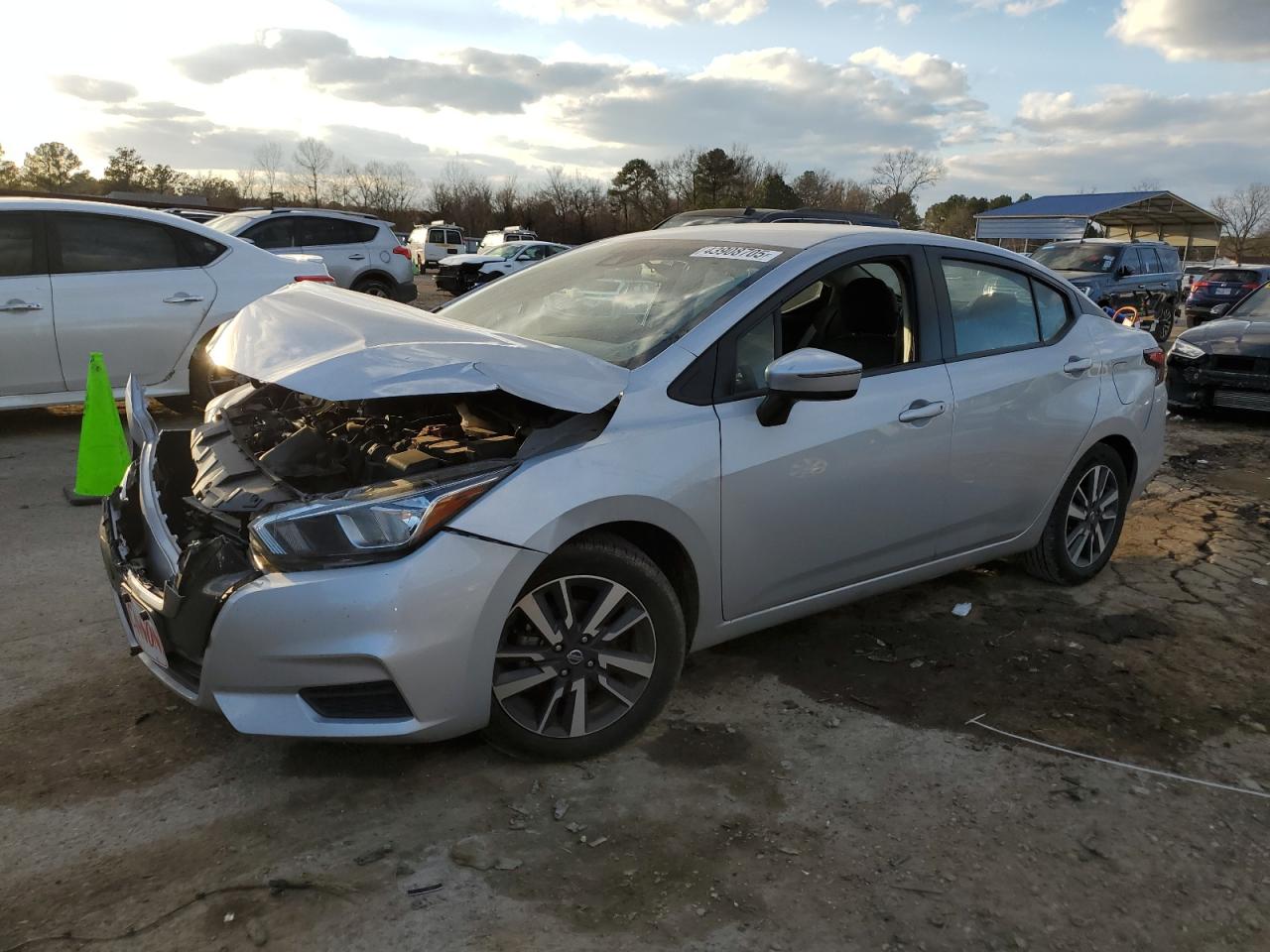  Salvage Nissan Versa