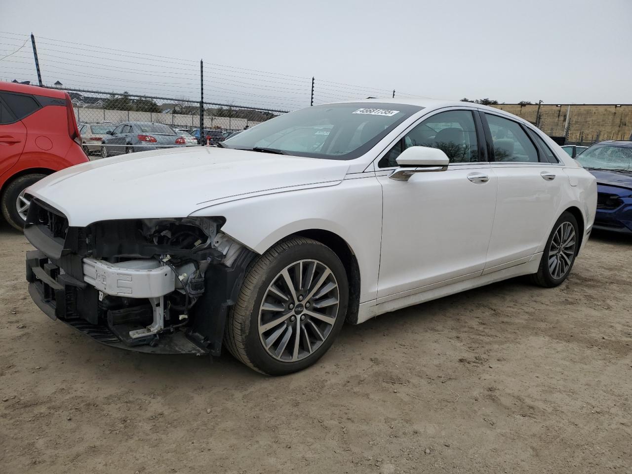 3LN6L5B9XHR636135 LINCOLN MKZ PREMIE 2017