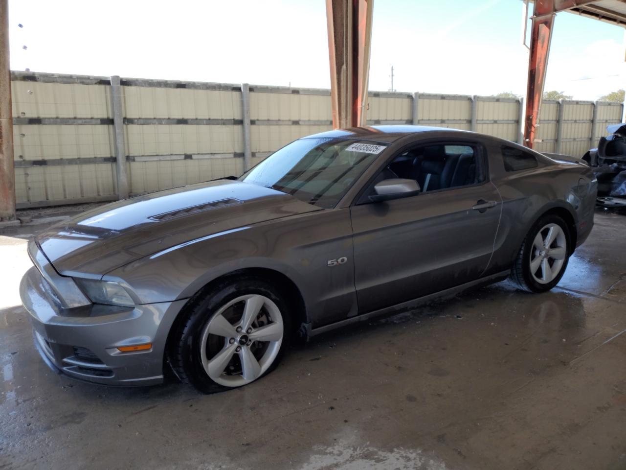 FORD MUSTANG GT