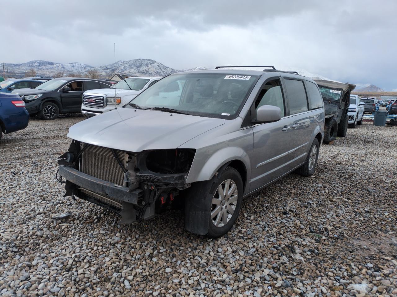 CHRYSLER TOWN & COUNTRY TOURING