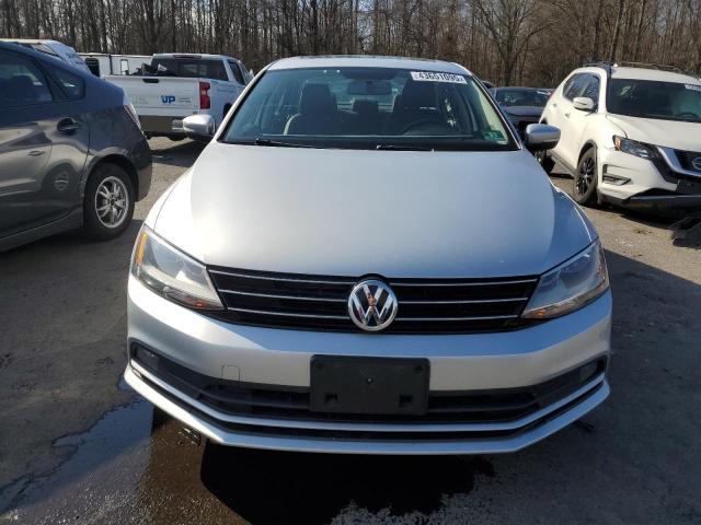 2015 VOLKSWAGEN JETTA SE - 3VWD17AJ5FM251811