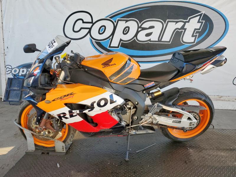 2005 HONDA CBR1000 RR - JH2SC57555M100083