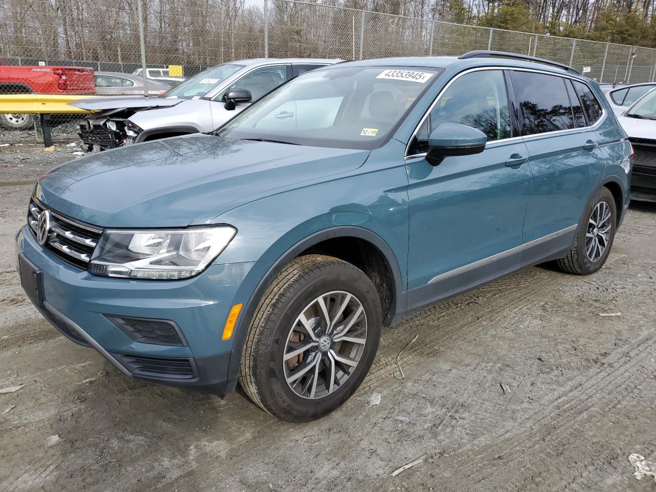 VOLKSWAGEN TIGUAN SE