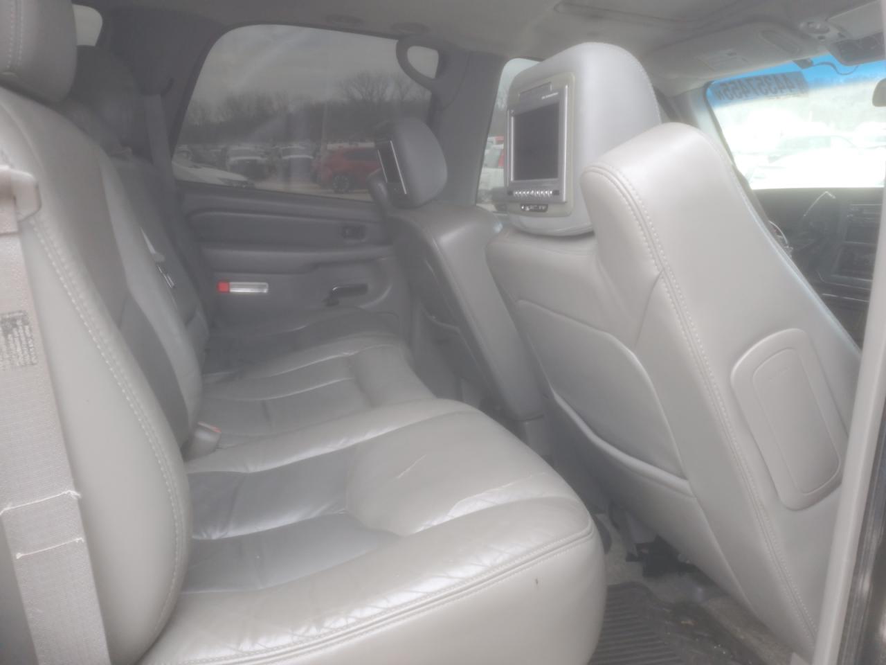 Lot #3292761771 2003 GMC YUKON DENA