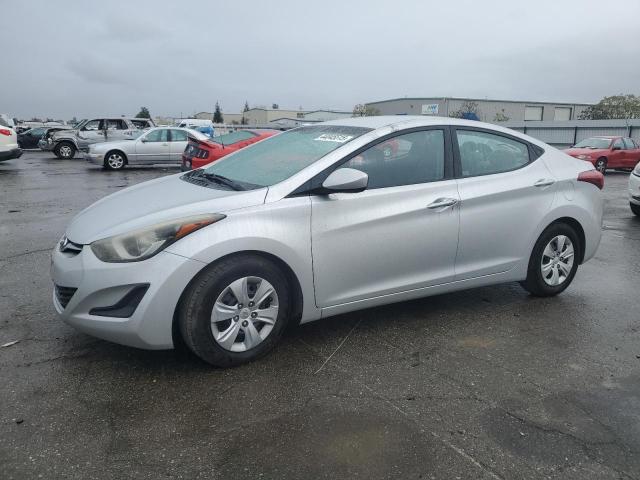 HYUNDAI ELANTRA SE