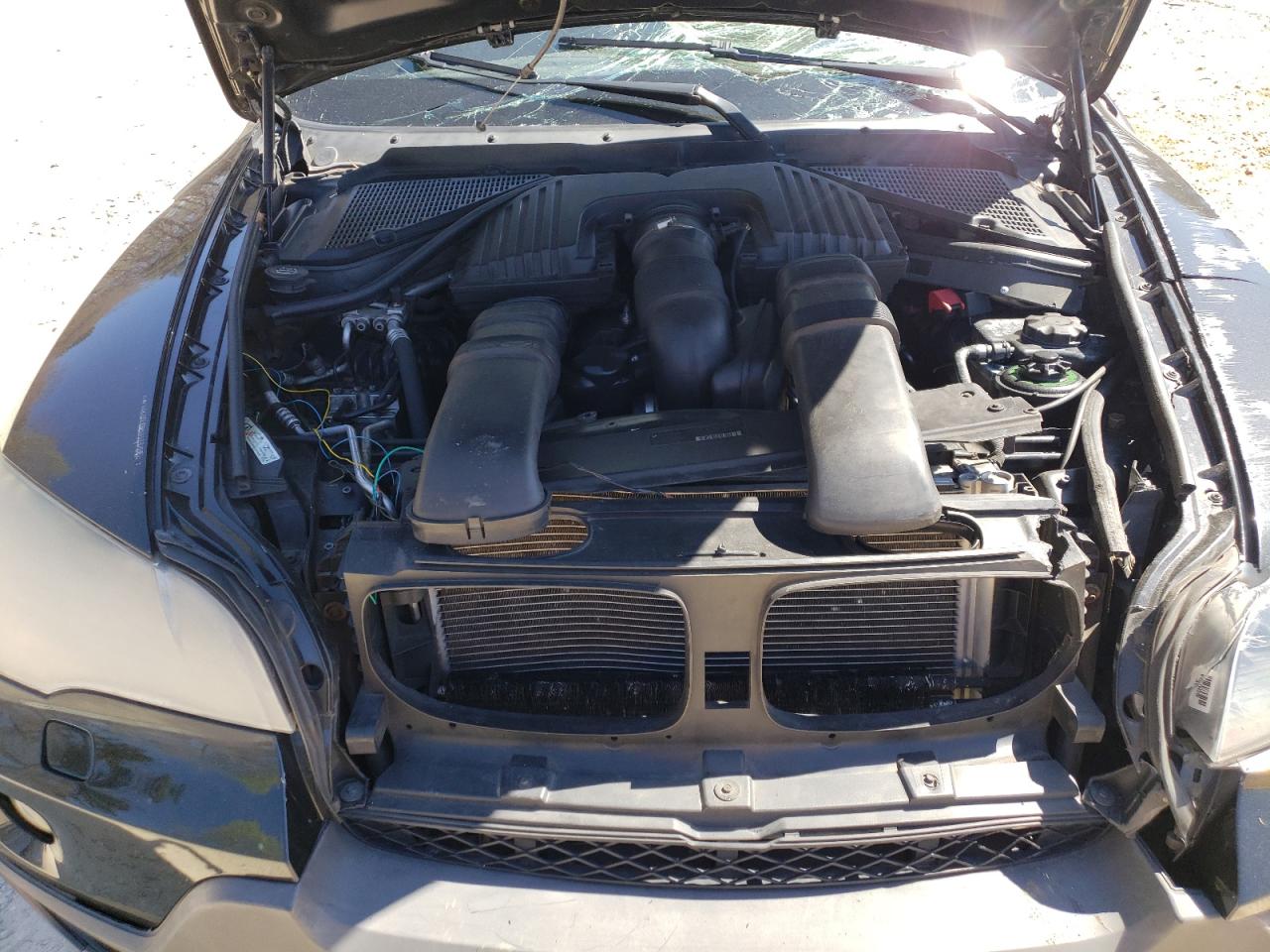 5UXFE83548L161851 2008 BMW X5 4.8I