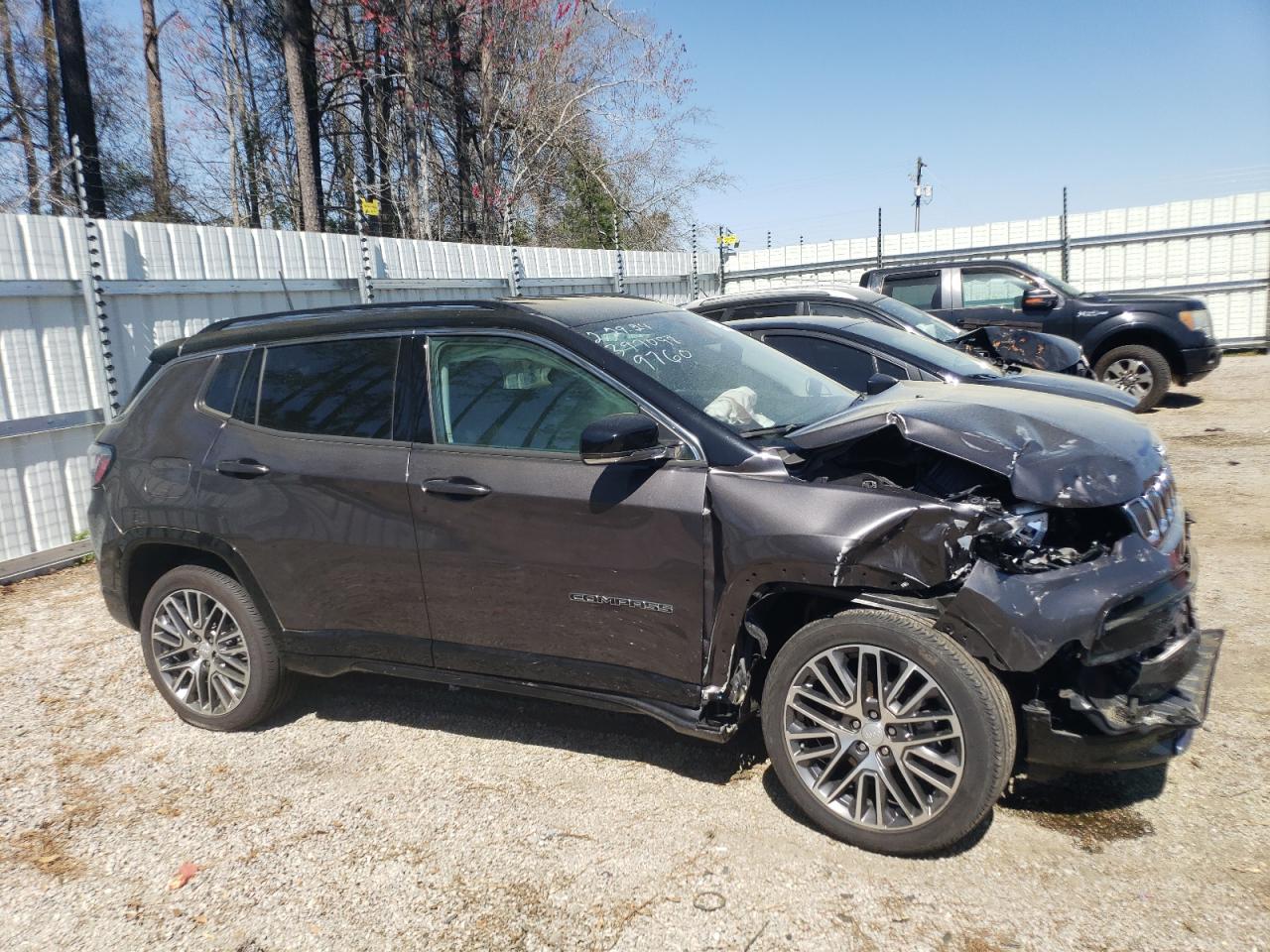 Lot #2942934276 2022 JEEP COMPASS LI