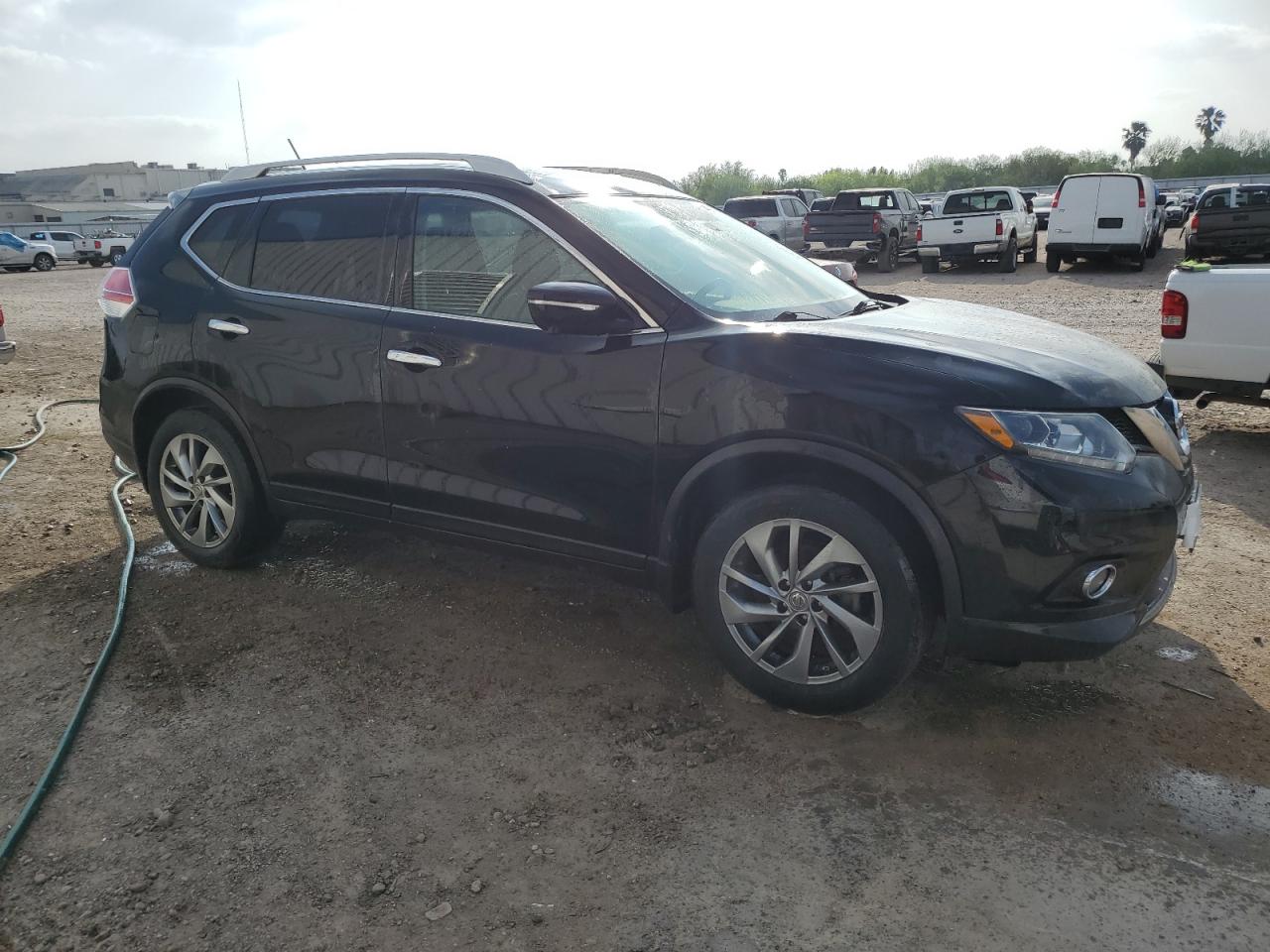 2015 Nissan Rogue S vin: 5N1AT2MV8FC828376