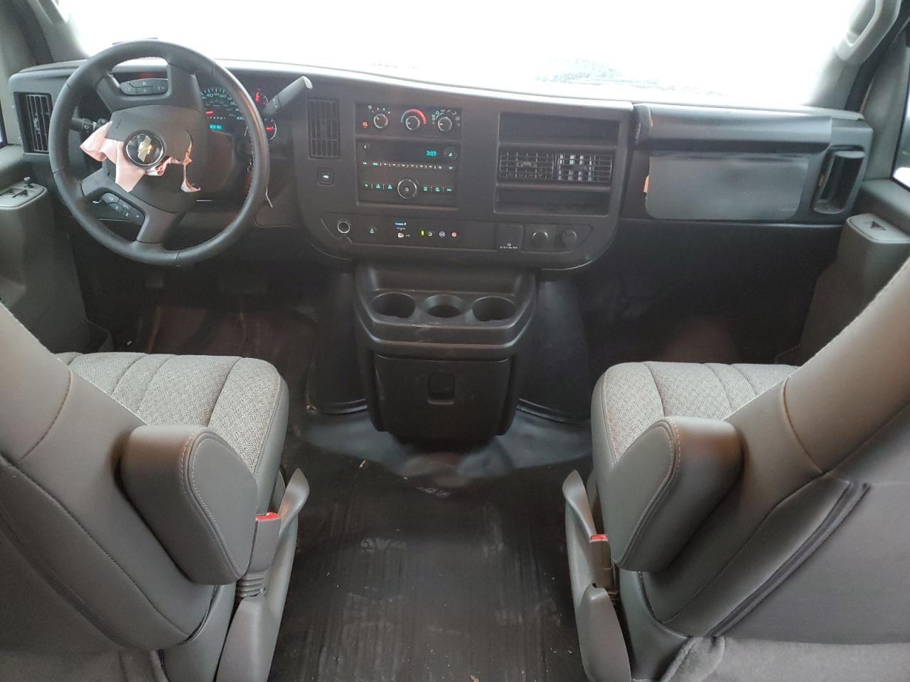 1GCWGAFP5P1212980 CHEVROLET EXPRESS 2023