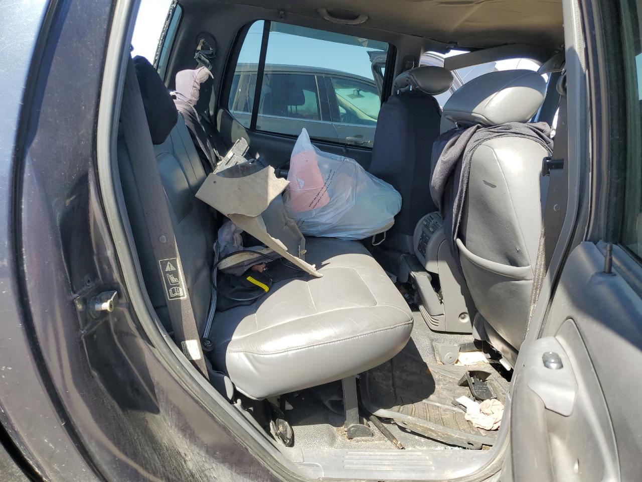 1FMZU67E11UA58219 2001 Ford Explorer Sport Trac