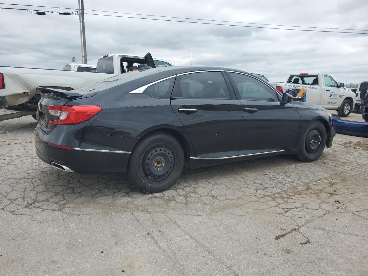 1HGCV1F91JA108070 HONDA ACCORD 2018