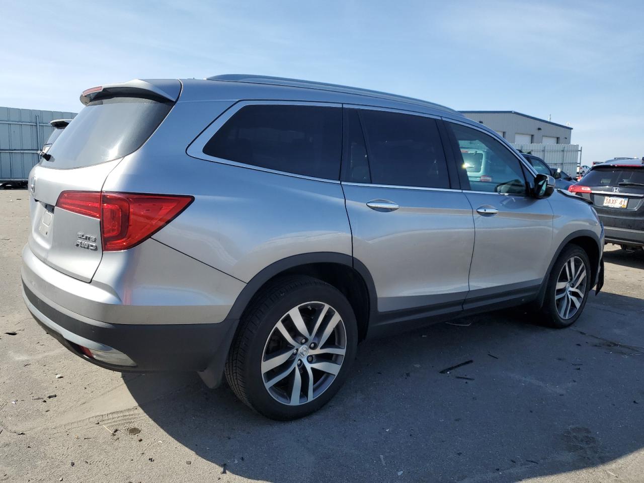 5FNYF6H07HB004889 HONDA PILOT 2017