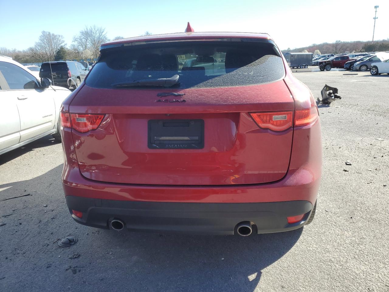 SADCJ2GX6JA235303 2018 Jaguar F-Pace Premium