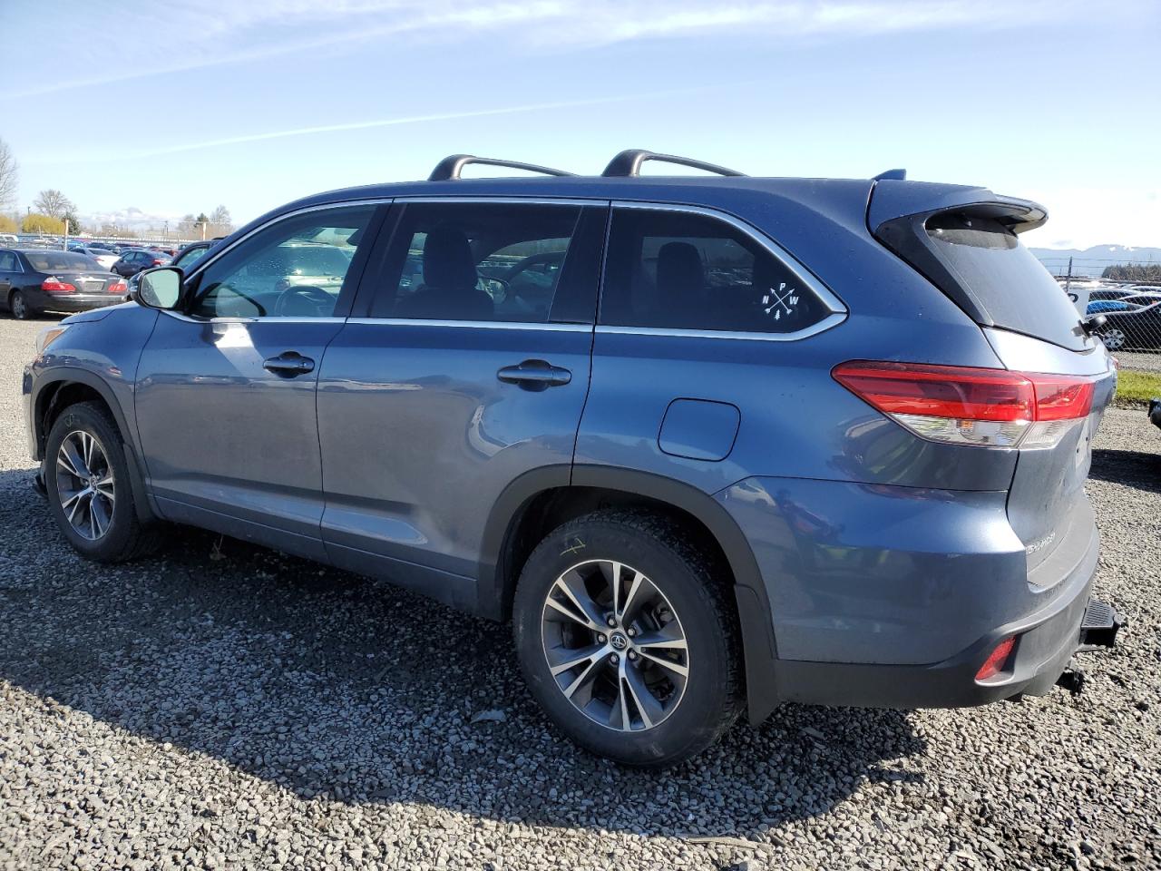 5TDBZRFH1JS803429 TOYOTA HIGHLANDER 2018
