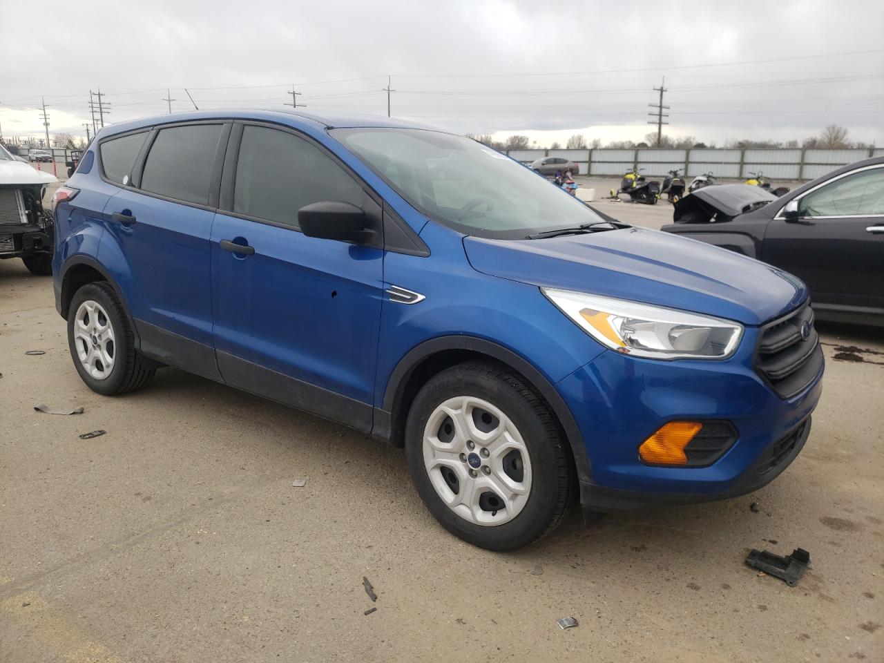 1FMCU0F78HUB81564 FORD ESCAPE 2017